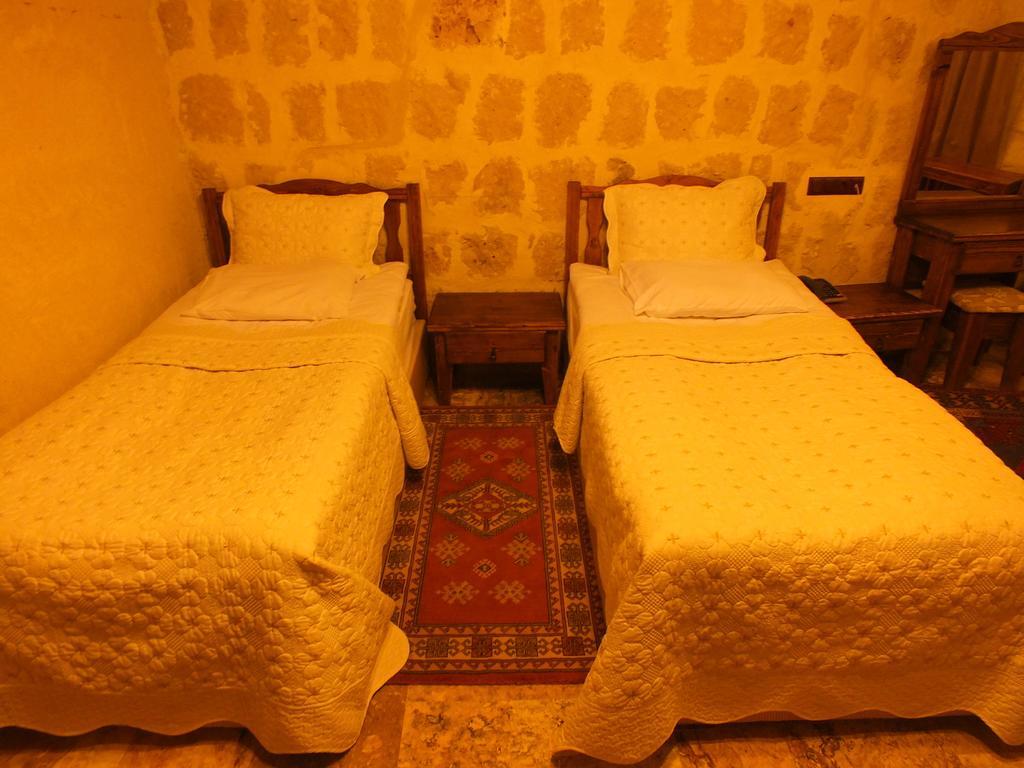 Dilek Tepesi Cave Hotel Ayvali Exterior foto